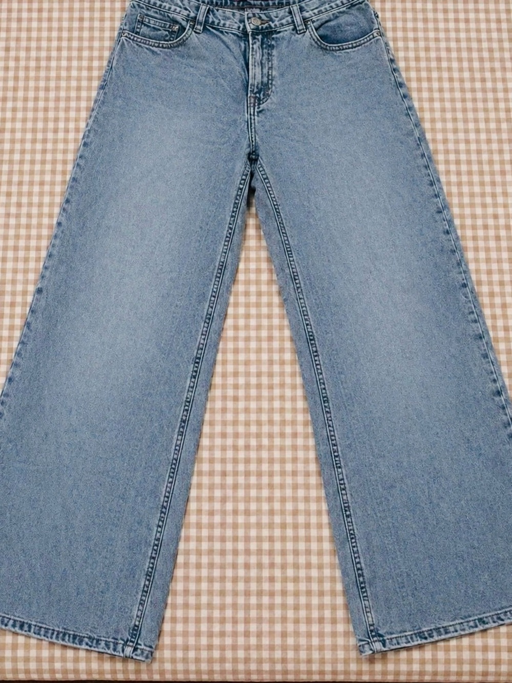 Lucky Brand Light Blue Jeans with Tan Leather Patch for Women
